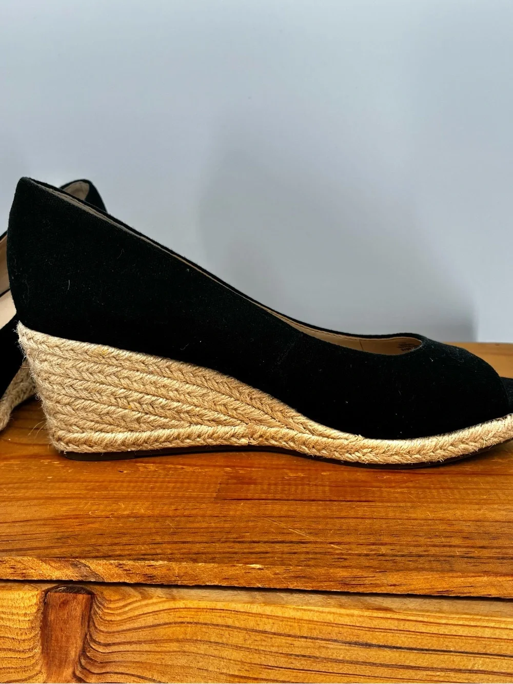 Bandolino Black Canvas Peep Toe Espadrille Wedges Size 7